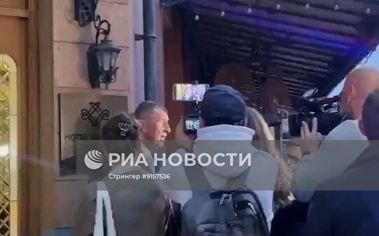 Обстановка у отеля "Националь" в Ереване 