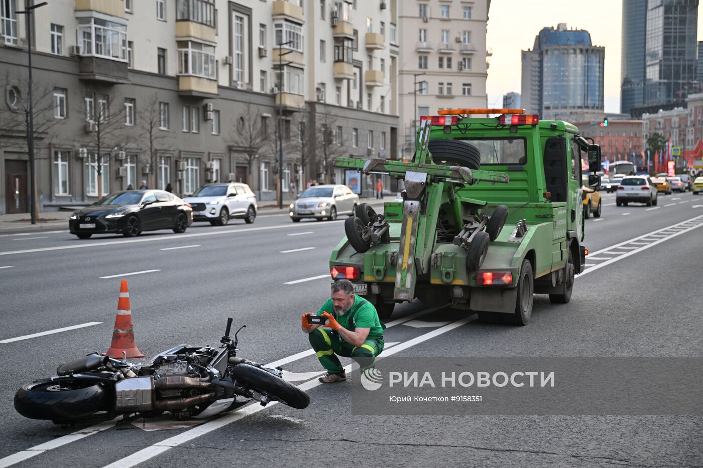 Водитель мотоцикла насмерть сбил актрису Ксению Добромилову