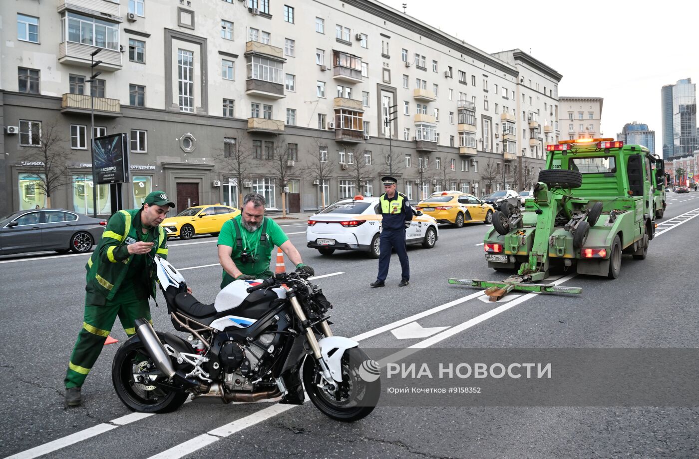 Водитель мотоцикла насмерть сбил актрису Ксению Добромилову