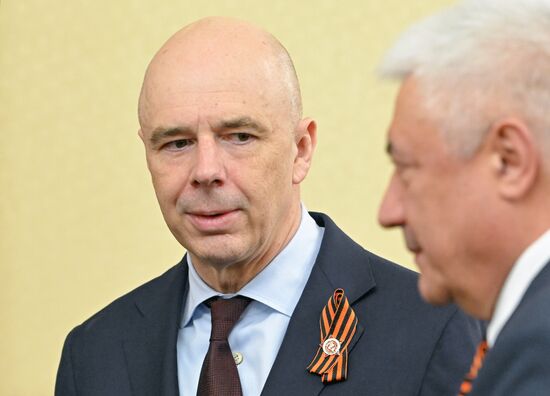 Премьер-министр Михаил Мишустин провел заседание правительства РФ