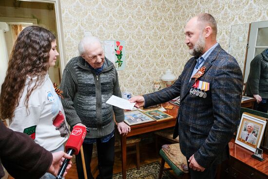 Поздравление ветеранов ВОВ с наступающим Днем Победы