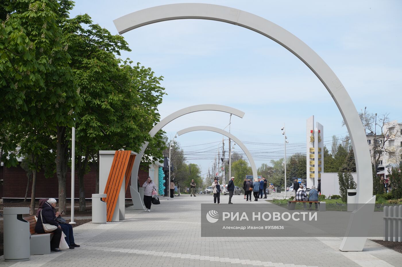 Сквер 40-летия Победы в Мариуполе после восстановления 