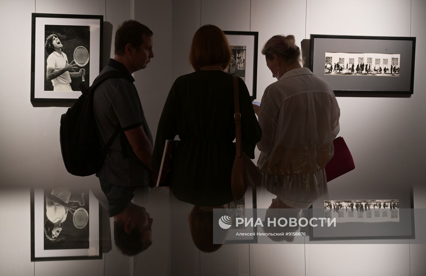 Вернисаж и презентация журнала "Советское фото-100 лет" в Москве