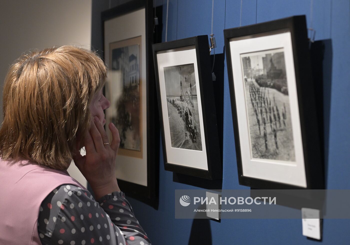 Вернисаж и презентация журнала "Советское фото-100 лет" в Москве