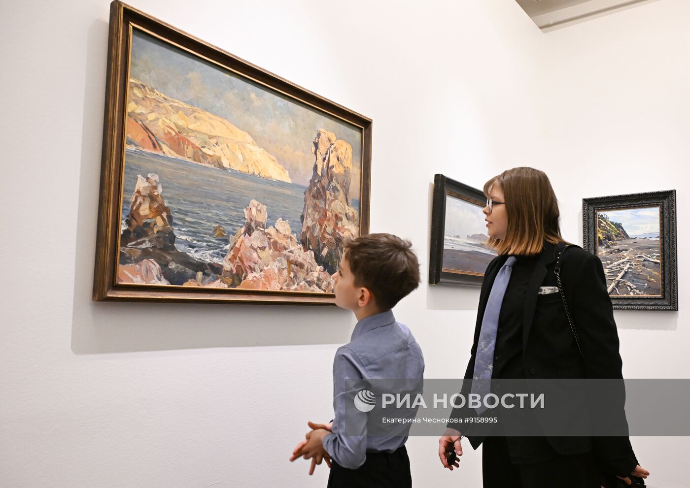  Выставка Василия Нестеренко "В поисках Света" в Москве