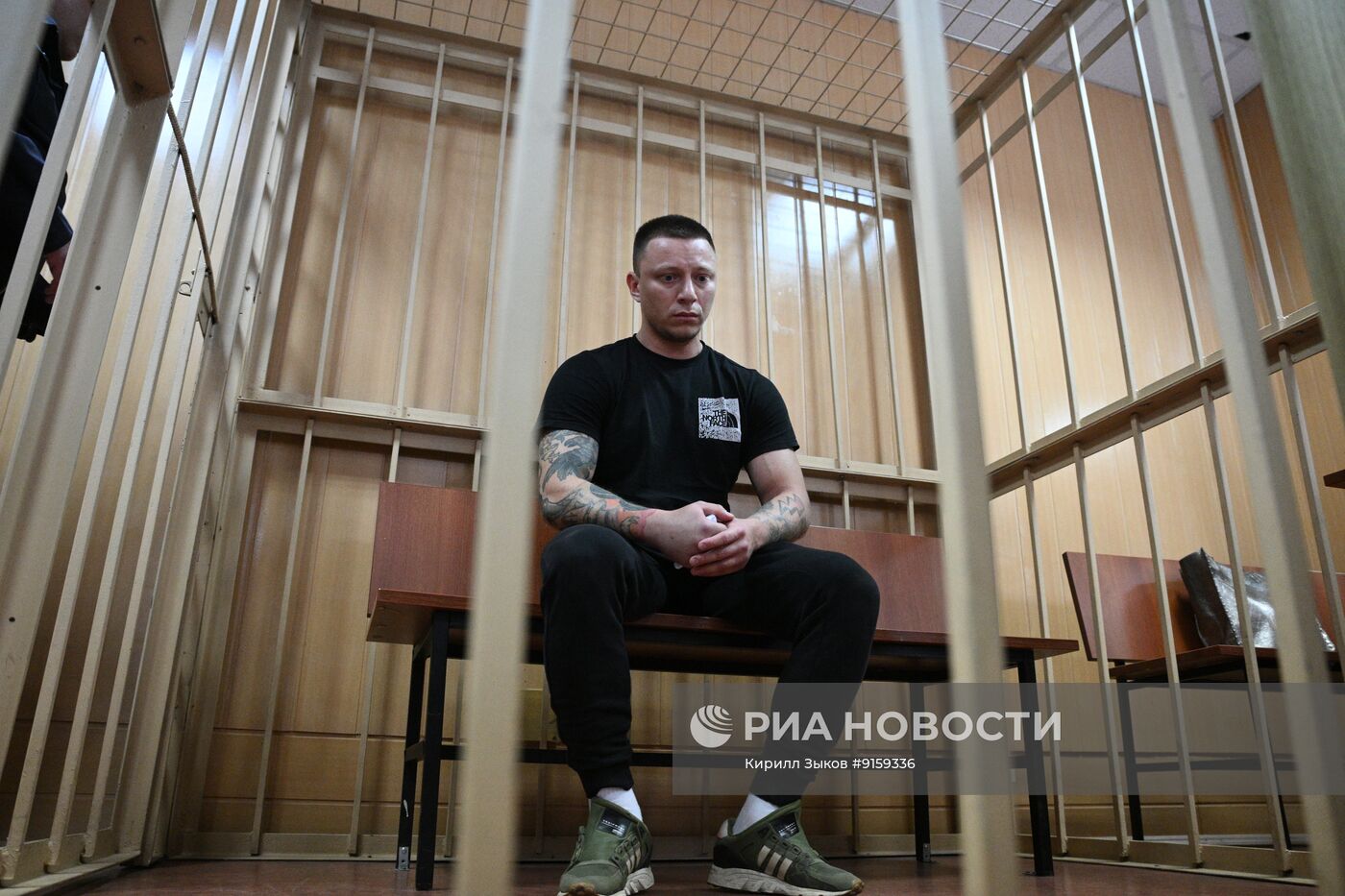 Избрание меры пресечения байкеру, сбившему фотографа Ксению Добромилову в Москве