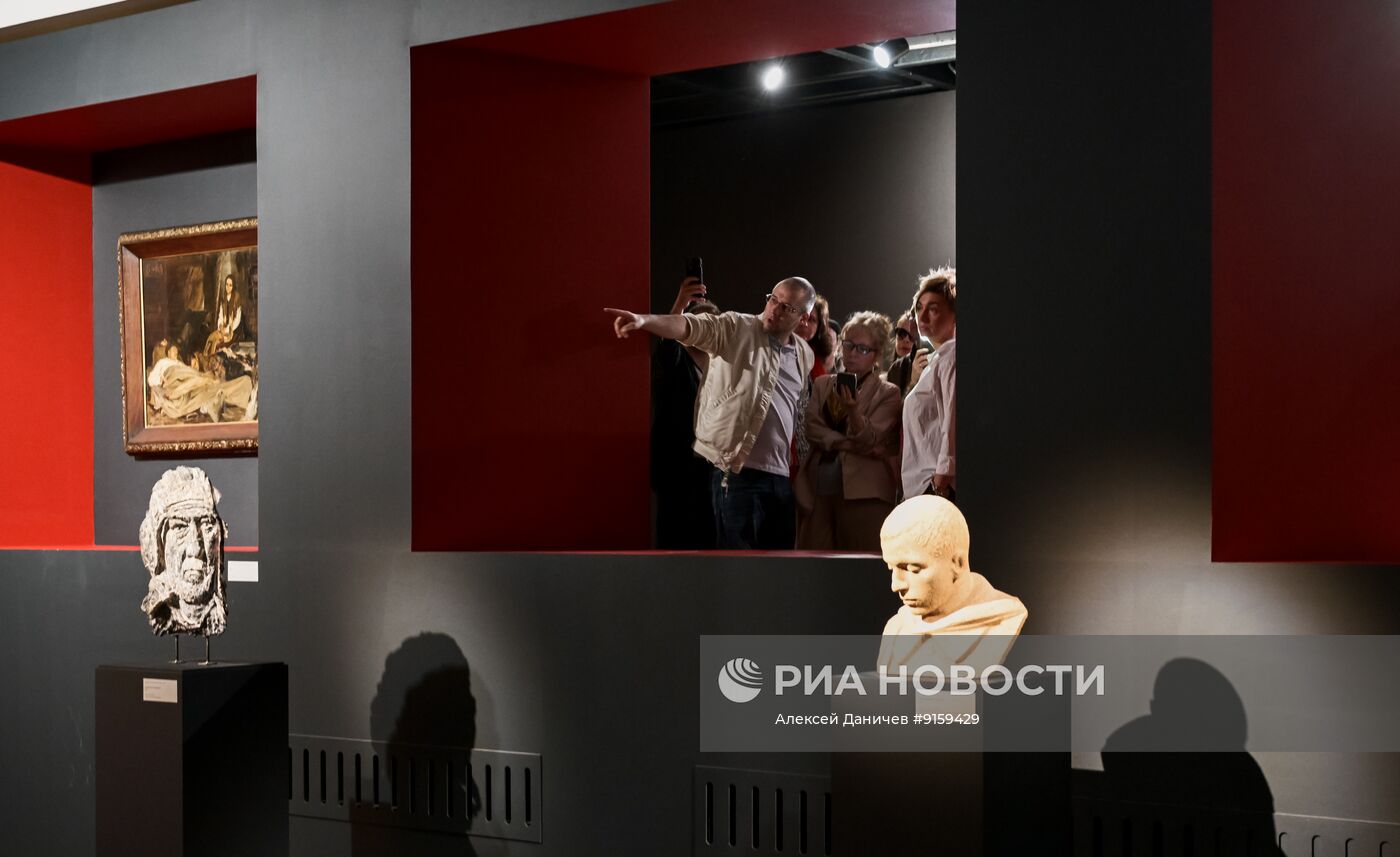Выставка "Русский императив" в Санкт-Петербурге
