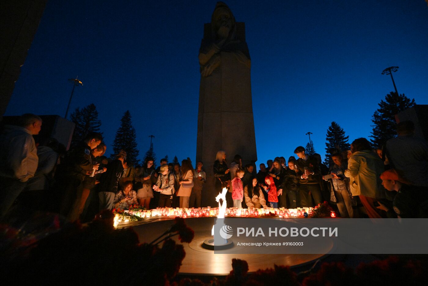Акция "Свеча памяти" в Новосибирске