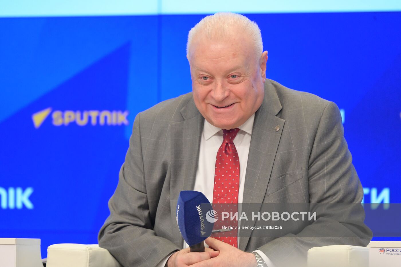 Пресс-показ документального фильма "Помощь без границ"