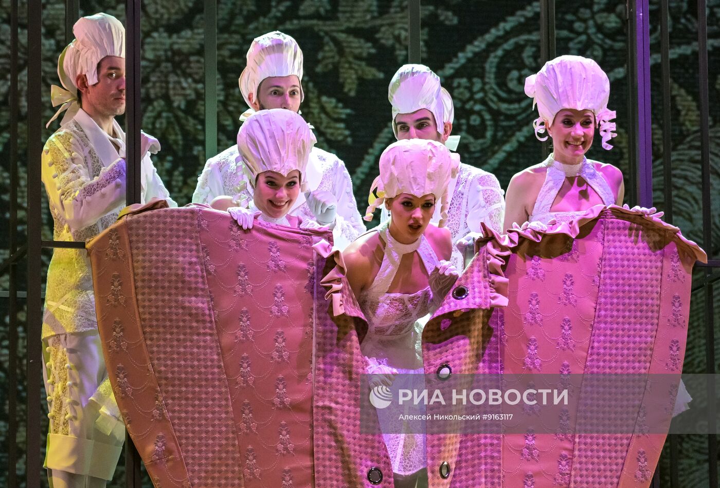 Спектакль "Женитьба Фигаро" в Московском Губернском театре