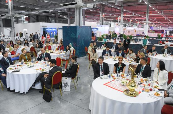 КАЗАНЬФОРУМ2026. Практические решения от А7. Международные переводы в соответствии с нормами шариата