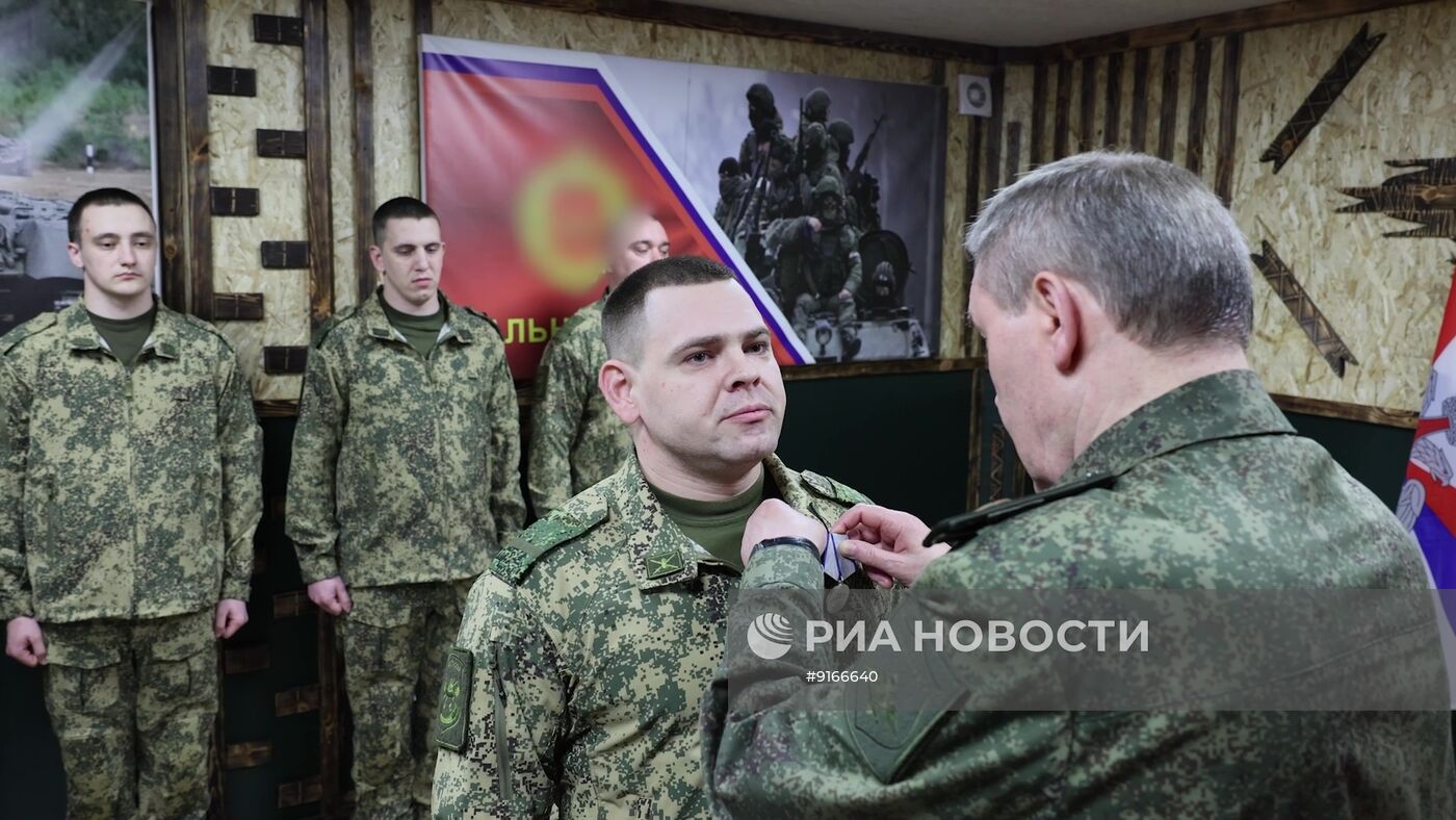 Начальник Генштаба ВС РФ Валерий Герасимов проинспектировал работу группировки "Запад"