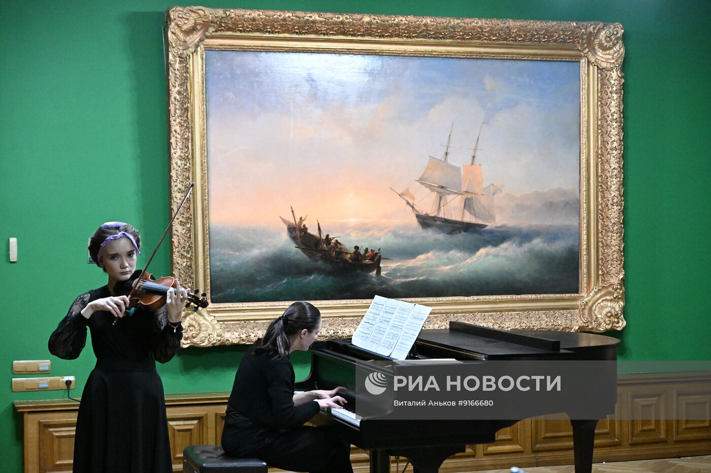 Ежегодная акция "Ночь в музее" в городах России