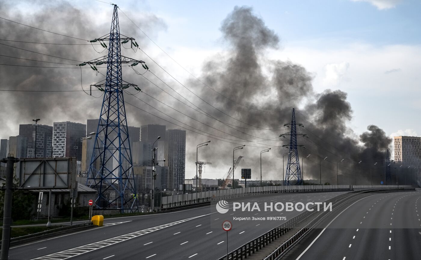 Пожар на стройплощадке на востоке Москвы