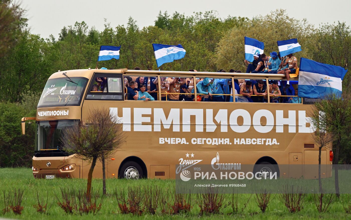 Чествование ФК "Зенит" - чемпиона России по футболу