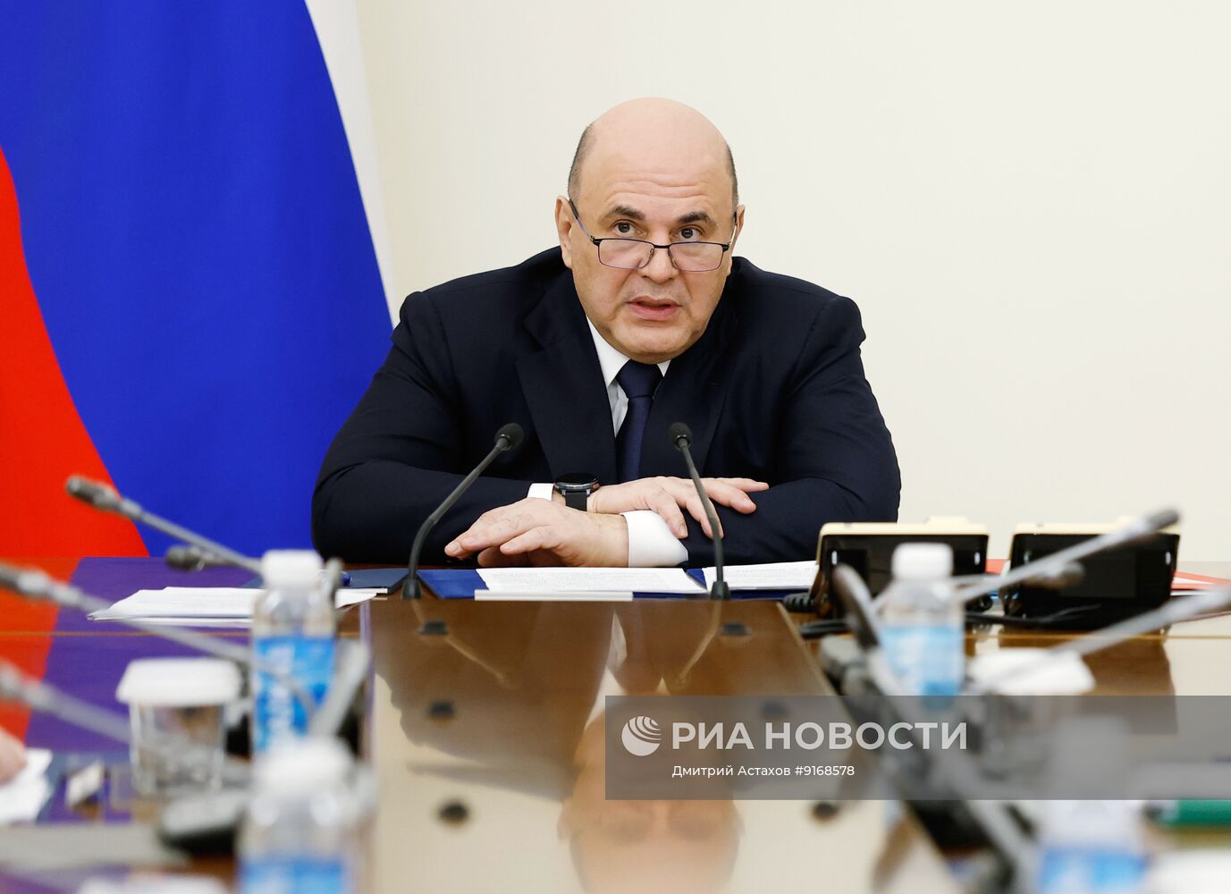 Премьер-министр Михаил Мишустин провел оперативное совещание с вице-премьерами
