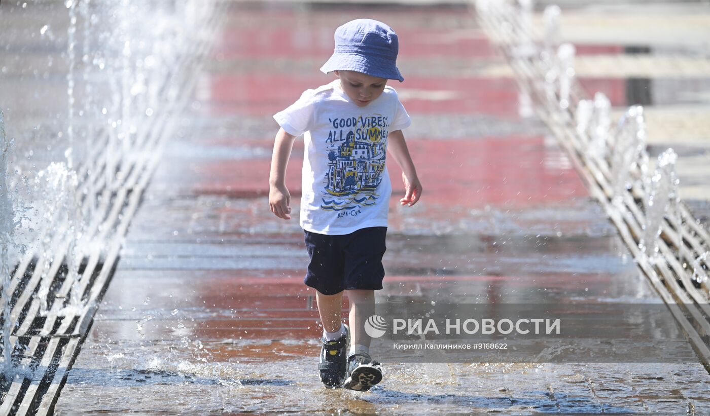 Жаркая погода в Москве