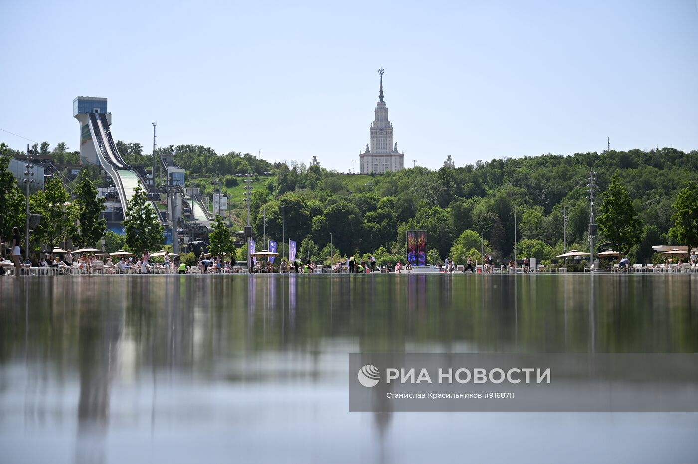 Жаркая погода в Москве