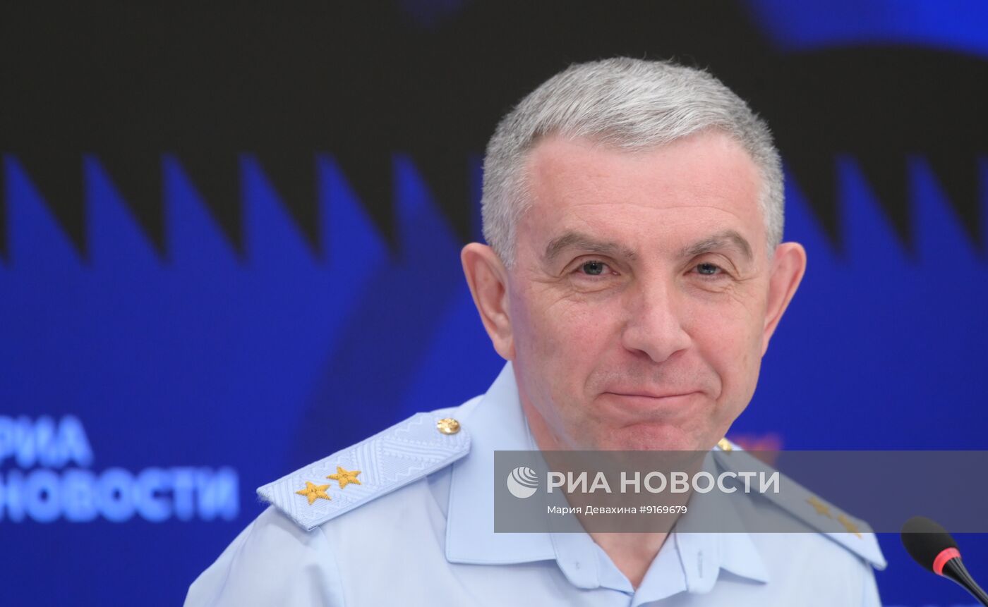 Готовность подразделений МВД на объектах транспорта к летнему отпускному сезону в России