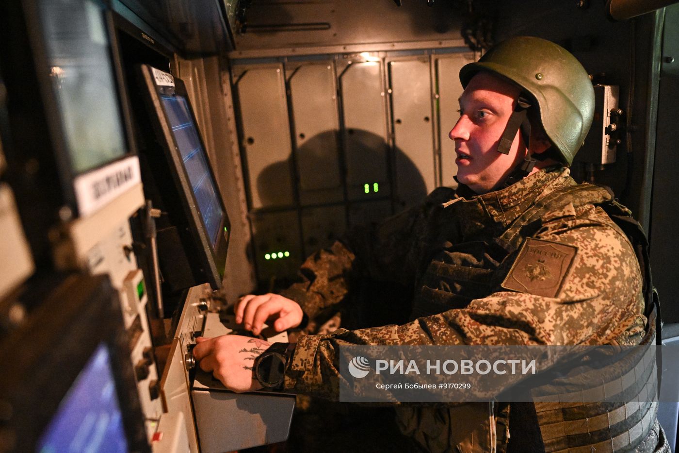 Боевое дежурство расчета "Тор-М2" группировки войск "Запад" на Купянском участке СВО