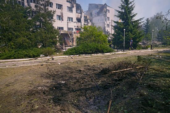 Последствия беспилотной атаки ВСУ в Старобельске (ЛНР)