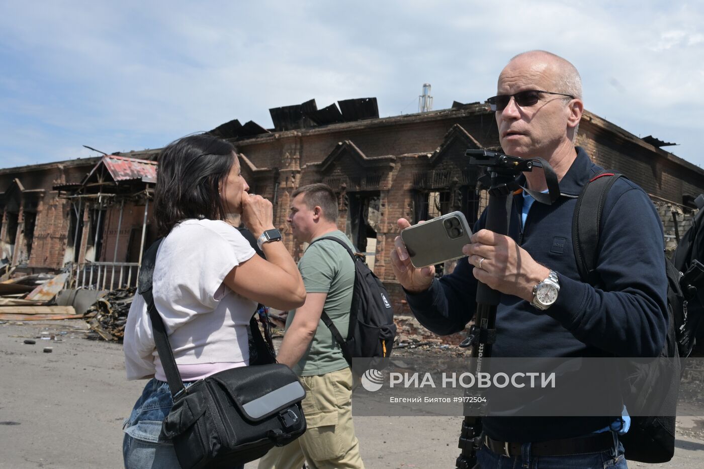 Иностранные журналисты посетили Старобельск и Луганск