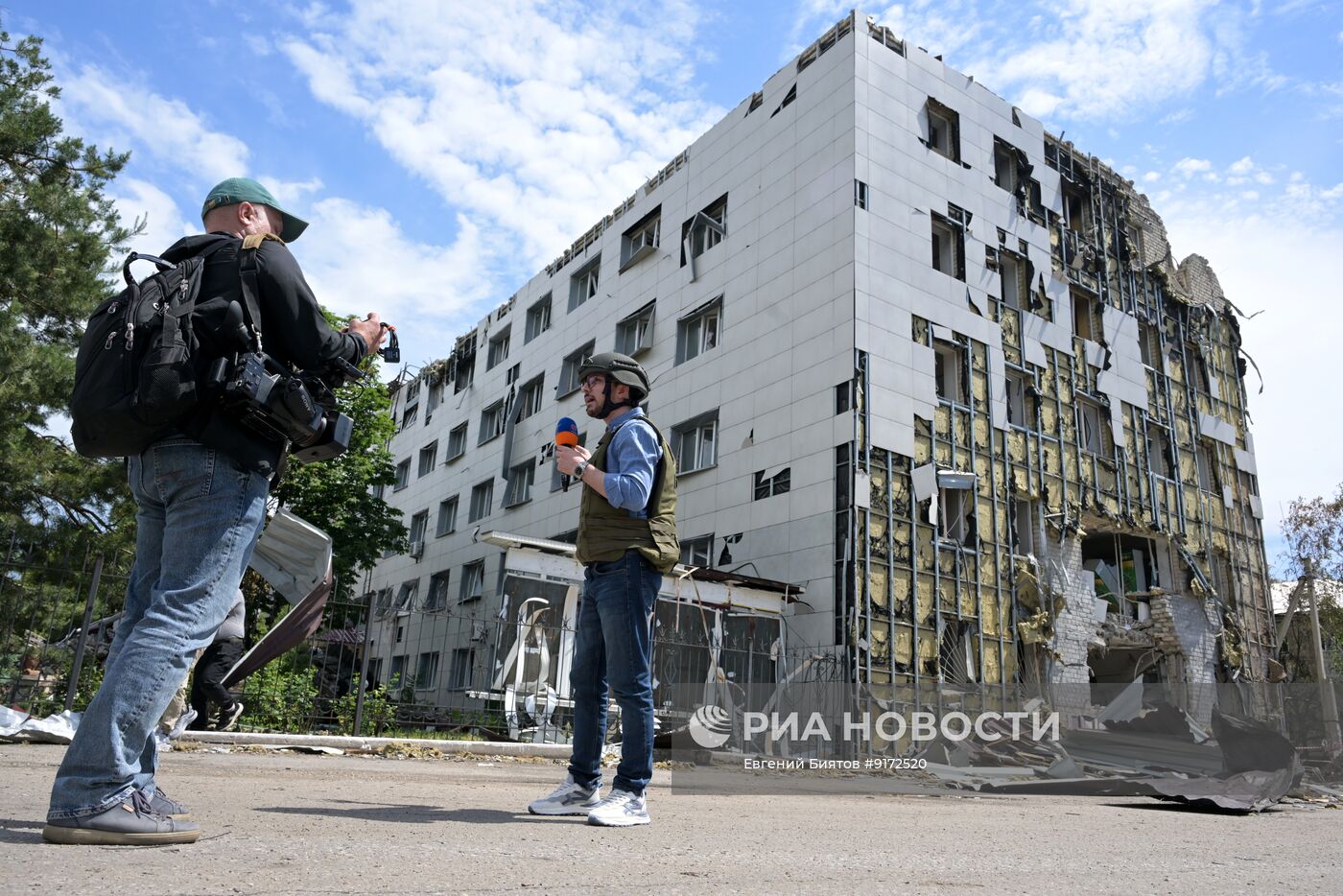 Иностранные журналисты посетили Старобельск и Луганск