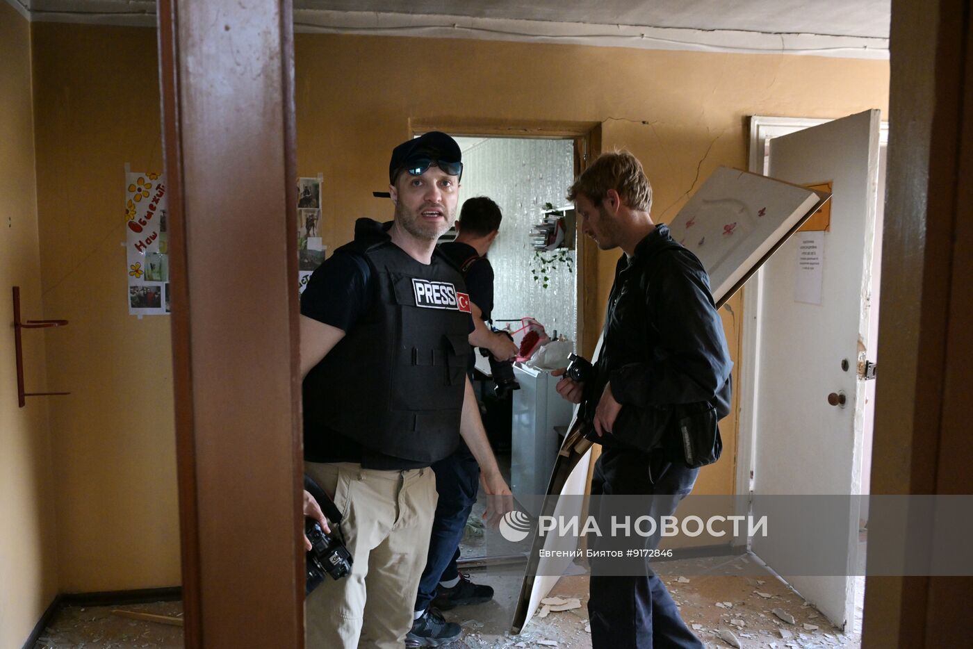 Иностранные журналисты посетили Старобельск и Луганск