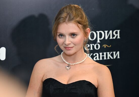 Премьера сериала "История его служанки" в Москве