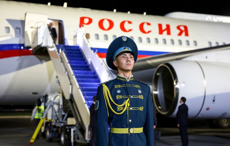 Вылет президента РФ Владимира Путина в Россию после государственного визита в Казахстан