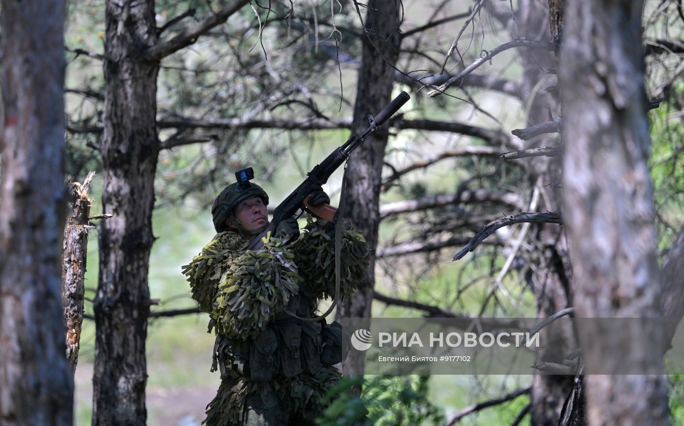 Боевая подготовка штурмовых подразделений группировки войск "Запад" в ЛНР