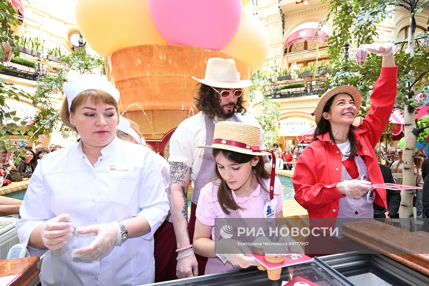 День мороженого в ГУМе
