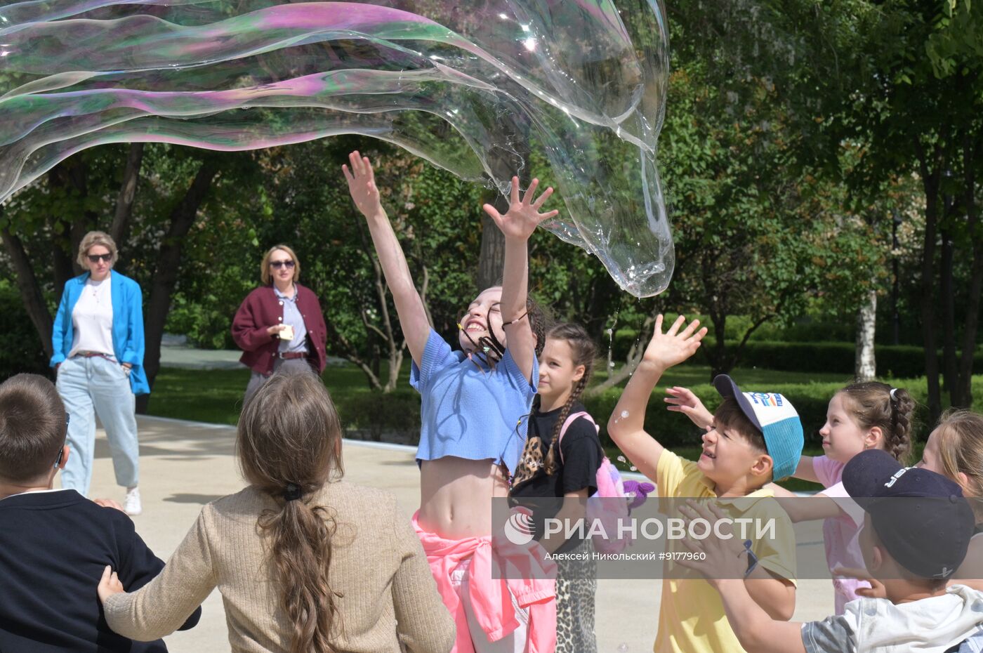 Празднование в Москве Дня защиты детей