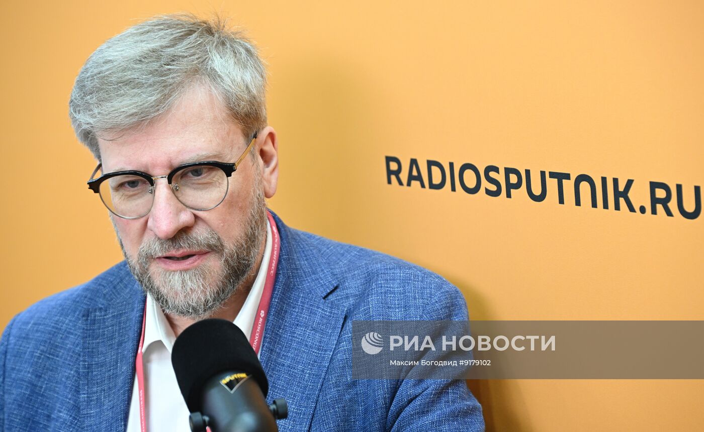 ПМЭФ-2026. Стенд РИА Новости и студия радио Sputnik 