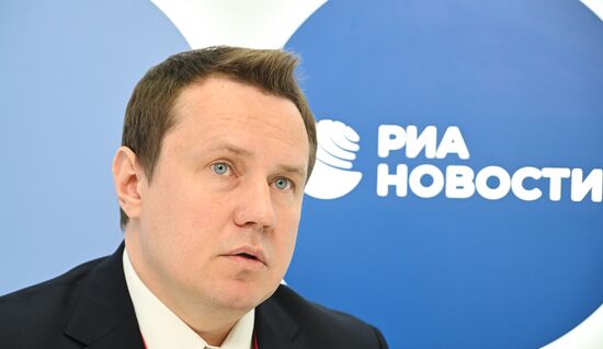 ПМЭФ-2026. Стенд РИА Новости и студия радио Sputnik 