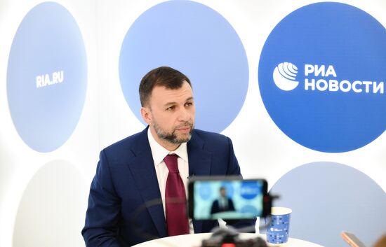 ПМЭФ-2026. Стенд РИА Новости и студия радио Sputnik 