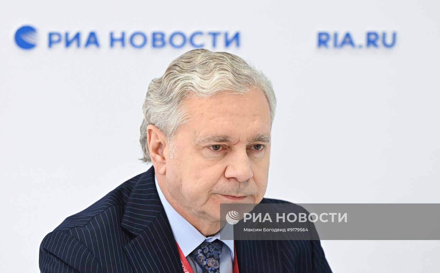 ПМЭФ-2026. Стенд РИА Новости и студия радио Sputnik 