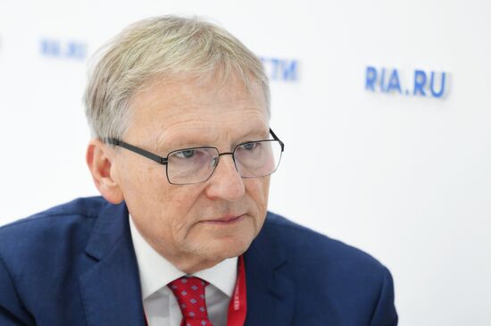ПМЭФ-2026. Стенд РИА Новости и студия радио Sputnik 