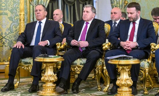 Встреча президента РФ Владимира Путина и президента Танзании Самии Сулуху Хассан