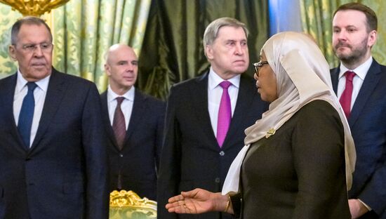 Встреча президента РФ Владимира Путина и президента Танзании Самии Сулуху Хассан