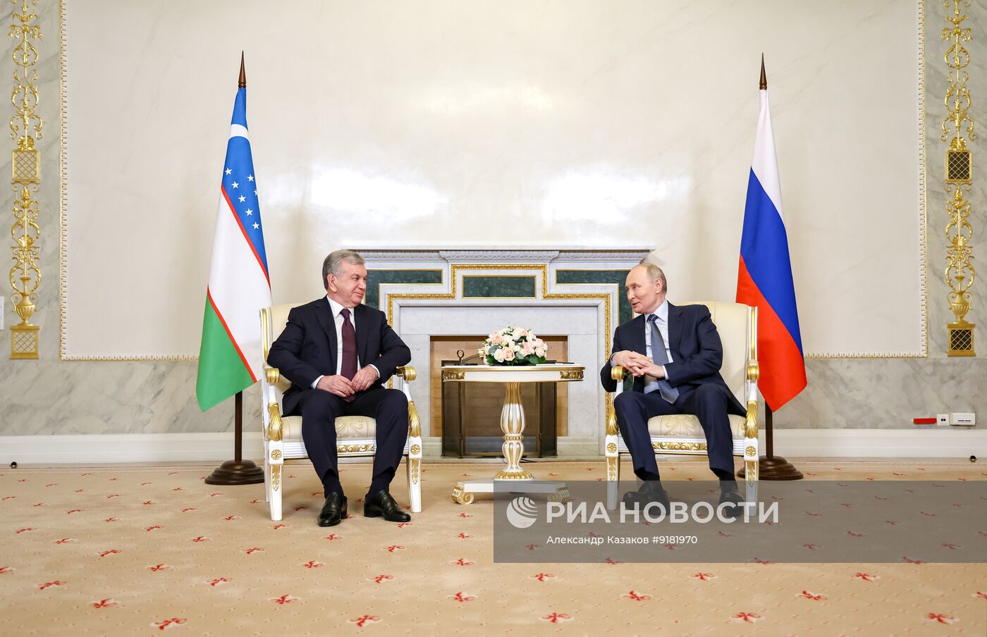 Встреча президента РФ Владимира Путина и президента Узбекистана Шавката Мирзиёева