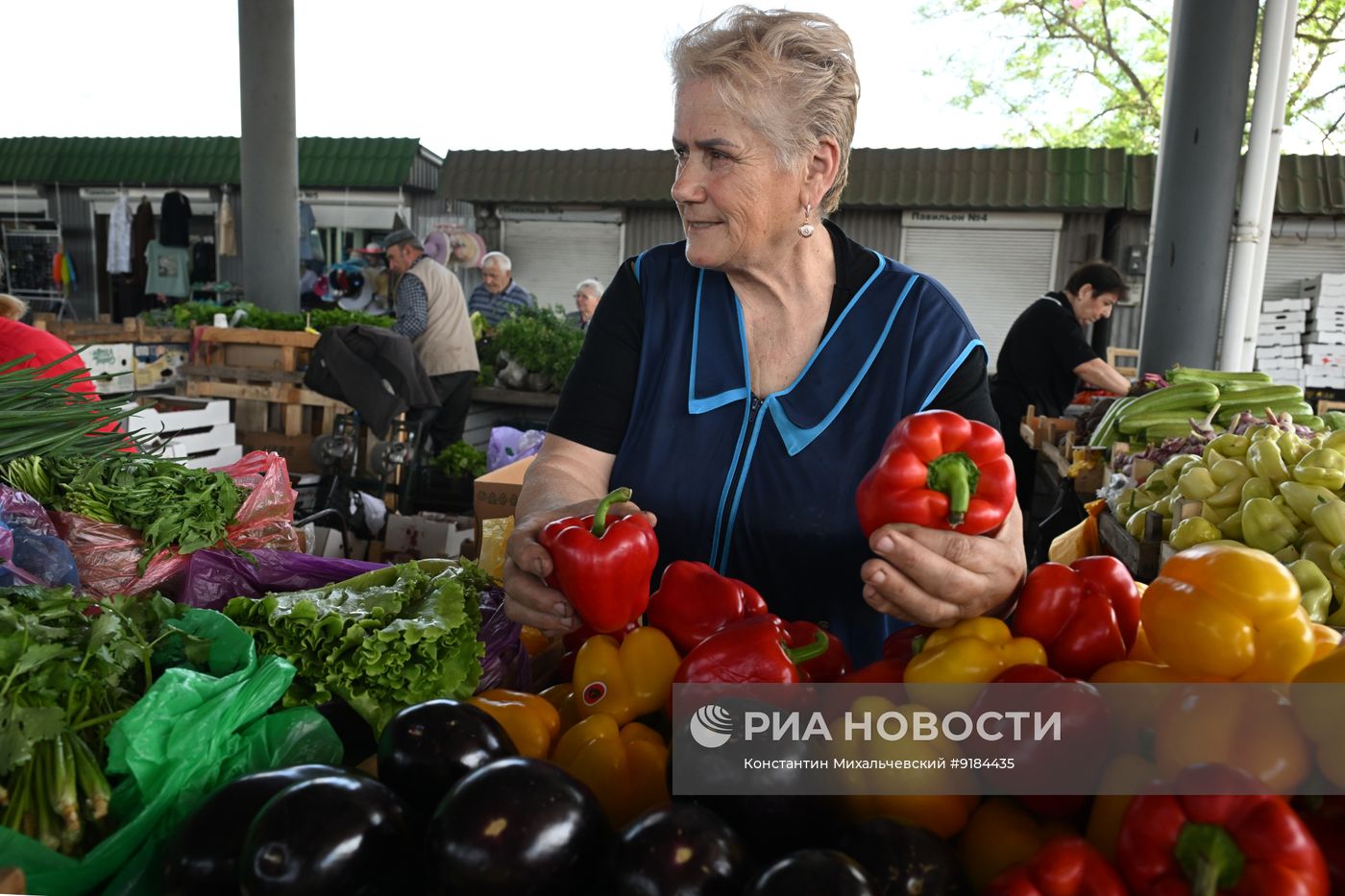 Продовольственный рынок в Симферополе
