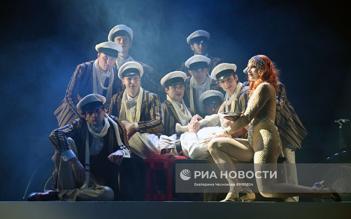 Спектакль "Великий комбинатор" в "Ленкоме Марка Захарова"