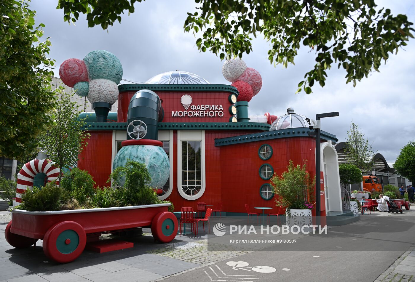Новые арт-павильоны открылись в Москве