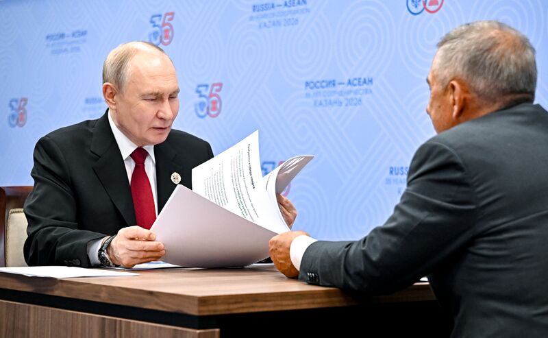 Президент Владимир Путин принял участие в открытии комплекса по производству крупнотоннажных компрессорных агрегатов СПГ