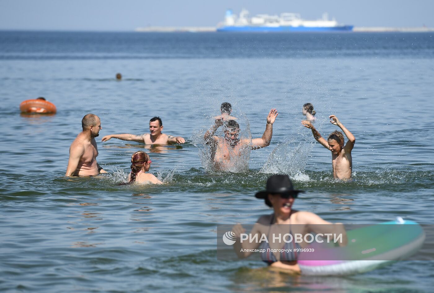 Отдых горожан на Балтийском море