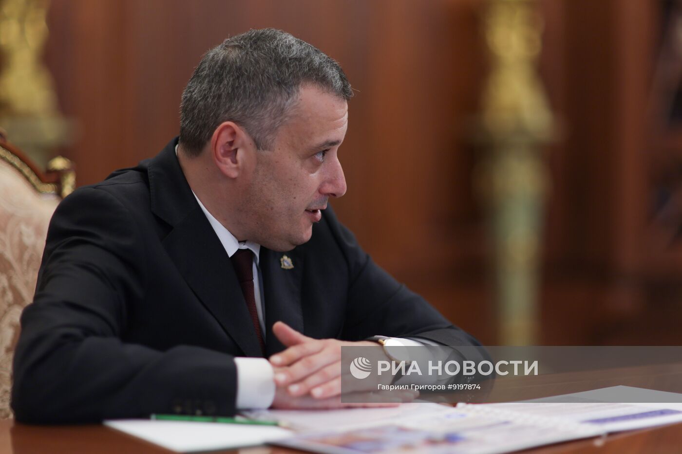 Президент Владимир Путин встретился с губернатором Курской области Александром Хинштейном