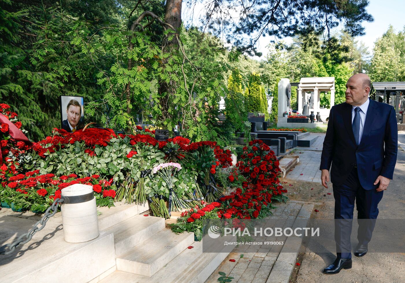 Прощание с бывшим министром обороны РФ Сергеем Ивановым в Москве