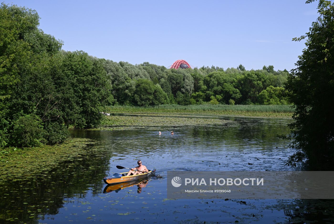Отдых у водоемов в Москве