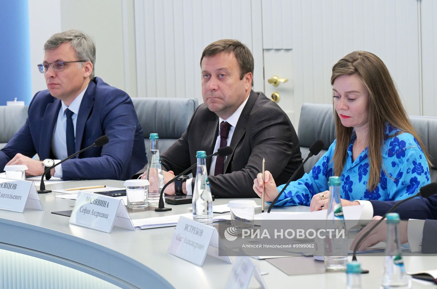 Вице-премьер Д. Чернышенко провел заседание оргкомитета Олимпиады по финбезопасности 